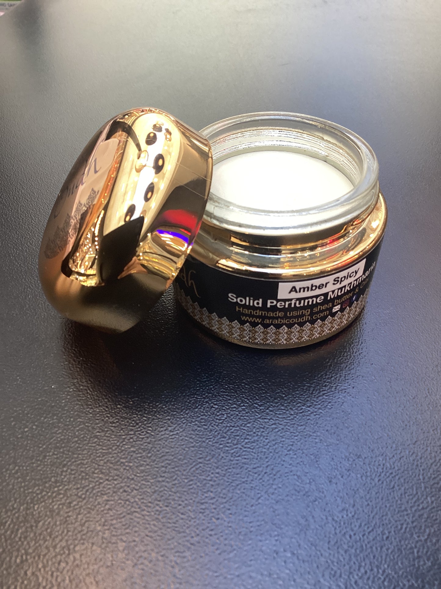 Amber Spicy/ Solid Perfume